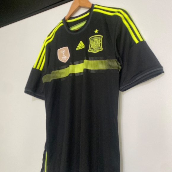 Adidas L Spain Soccer 2013–2015 Away Jersey - Picture 6 of 12